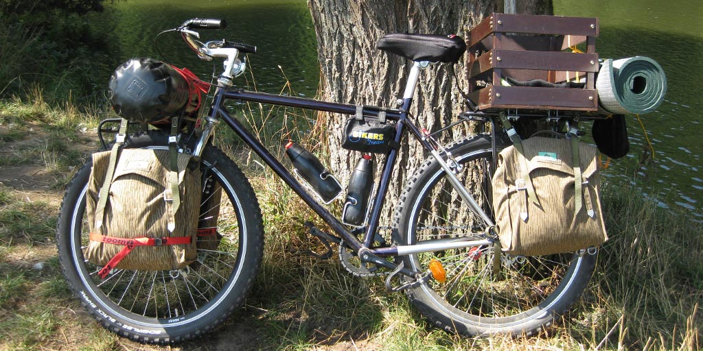 A heavy loaded singlespeed bicycle.